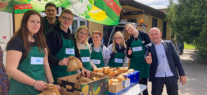 Akcja charytatywna W Fundacji WeźPomóż.pl || Projekt w ramach grantu Funduszu Wyszehradzkiego